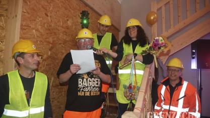 <p>Möhnendonnerstag in Amel</p>
