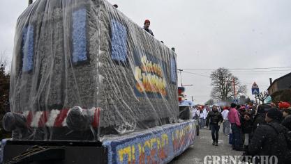 <p>Karnevalszug am Tulpensonntag in Deidenberg [Teil 1]</p>
