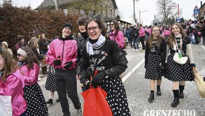<p>Karnevalszug am Tulpensonntag in Deidenberg [Teil 1]</p>
