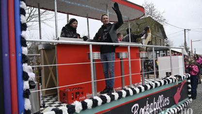 <p>Karnevalszug am Tulpensonntag in Deidenberg [Teil 1]</p>
