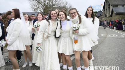 <p>Karnevalszug am Tulpensonntag in Deidenberg [Teil 1]</p>

