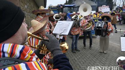 <p>Karnevalszug am Tulpensonntag in Deidenberg [Teil 1]</p>
