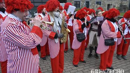 <p>Karnevalszug am Tulpensonntag in Deidenberg [Teil 1]</p>
