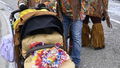 <p>Karnevalszug am Tulpensonntag in Deidenberg [Teil 3]</p>
