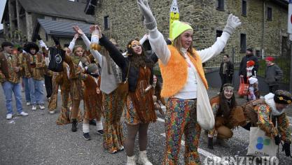 <p>Karnevalszug am Tulpensonntag in Deidenberg [Teil 3]</p>
