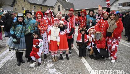 <p>Karnevalszug am Tulpensonntag in Deidenberg [Teil 3]</p>
