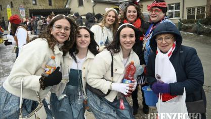 <p>Karnevalszug am Tulpensonntag in Deidenberg [Teil 3]</p>
