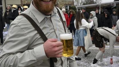 <p>Karnevalszug am Tulpensonntag in Deidenberg [Teil 3]</p>
