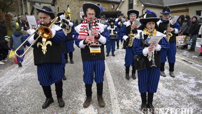 <p>Karnevalszug am Tulpensonntag in Deidenberg [Teil 3]</p>

