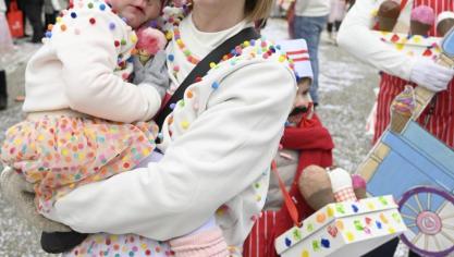 <p>Karnevalszug am Tulpensonntag in Deidenberg [Teil 3]</p>
