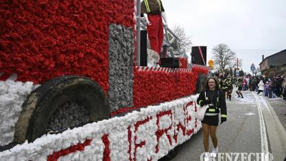 <p>Karnevalszug am Tulpensonntag in Deidenberg [Teil 3]</p>
