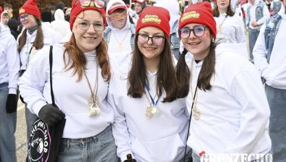 <p>Karnevalszug am Tulpensonntag in Deidenberg [Teil 3]</p>
