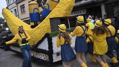 <p>Karnevalszug am Tulpensonntag in St.Vith [Teil 1]</p>
