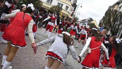 <p>Karnevalszug am Tulpensonntag in St.Vith [Teil 2]</p>

