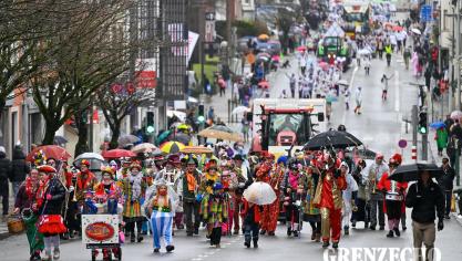 <p>Rosenmontagszug in Eupen [Teil 1]</p>
