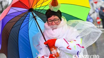 <p>Rosenmontagszug in Eupen [Teil 1]</p>
