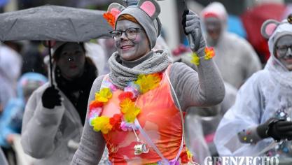 <p>Rosenmontagszug in Eupen [Teil 1]</p>
