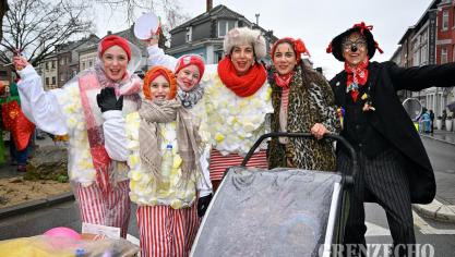 <p>Rosenmontagszug in Eupen [Teil 1]</p>
