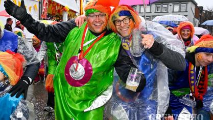 <p>Rosenmontagszug in Eupen [Teil 2]</p>

