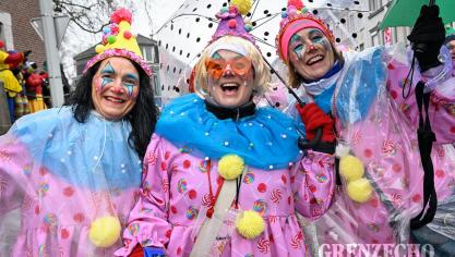 <p>Rosenmontagszug in Eupen [Teil 3]</p>
