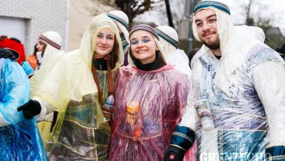 <p>Rosenmontagszug in Kelmis [Teil 1]</p>
