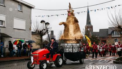 <p>Rosenmontagszug in Kelmis [Teil 1]</p>
