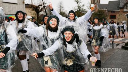 <p>Rosenmontagszug in Kelmis [Teil 1]</p>
