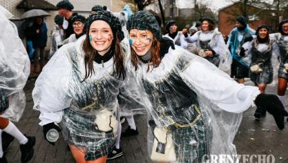 <p>Rosenmontagszug in Kelmis [Teil 1]</p>

