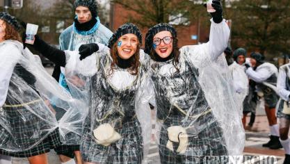 <p>Rosenmontagszug in Kelmis [Teil 1]</p>
