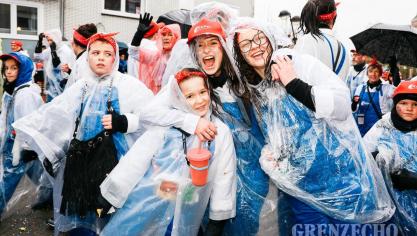 <p>Rosenmontagszug in Kelmis [Teil 1]</p>
