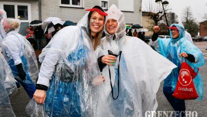 <p>Rosenmontagszug in Kelmis [Teil 1]</p>
