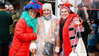 <p>Rosenmontagszug in Kelmis [Teil 1]</p>
