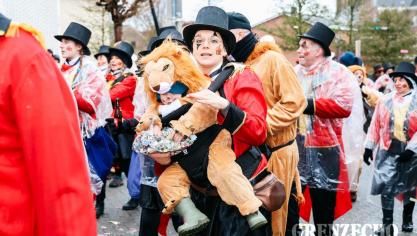 <p>Rosenmontagszug in Kelmis [Teil 2]</p>
