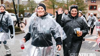 <p>Rosenmontagszug in Kelmis [Teil 2]</p>
