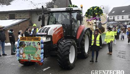 <p>Rosenmontagszug in Bütgenbach [Teil 1]</p>
