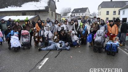 <p>Rosenmontagszug in Bütgenbach [Teil 1]</p>
