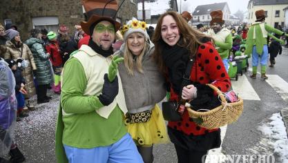 <p>Rosenmontagszug in Bütgenbach [Teil 1]</p>
