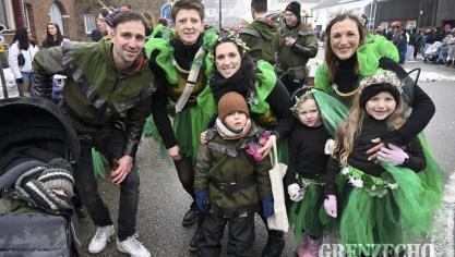 <p>Rosenmontagszug in Bütgenbach [Teil 1]</p>
