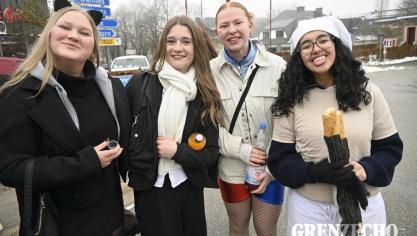 <p>Rosenmontagszug in Bütgenbach [Teil 1]</p>
