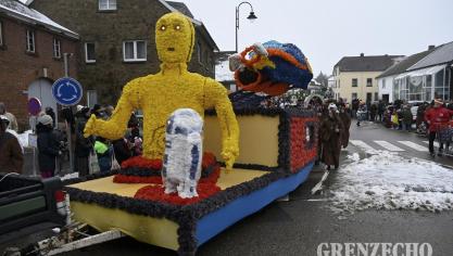 <p>Rosenmontagszug in Bütgenbach [Teil 1]</p>
