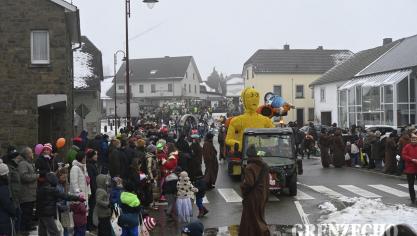 <p>Rosenmontagszug in Bütgenbach [Teil 1]</p>
