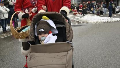 <p>Rosenmontagszug in Bütgenbach [Teil 1]</p>
