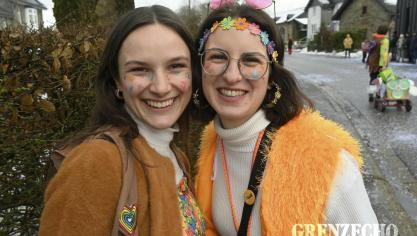 <p>Rosenmontagszug in Bütgenbach [Teil 2]</p>
