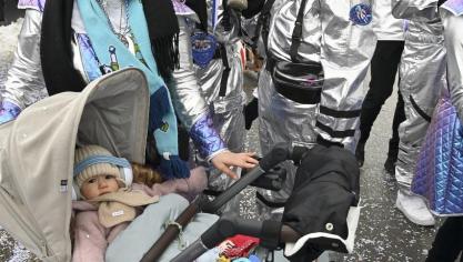 <p>Rosenmontagszug in Bütgenbach [Teil 2]</p>
