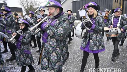 <p>Rosenmontagszug in Bütgenbach [Teil 2]</p>
