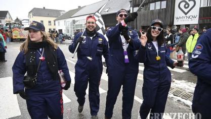 <p>Rosenmontagszug in Bütgenbach [Teil 2]</p>
