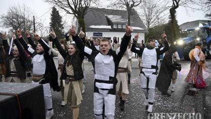 <p>Rosenmontagszug in Bütgenbach [Teil 3]</p>
