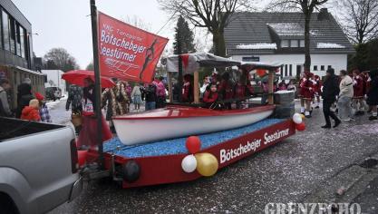 <p>Rosenmontagszug in Bütgenbach [Teil 3]</p>
