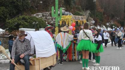 <p>Rosenmontagszug in Schönberg</p>
