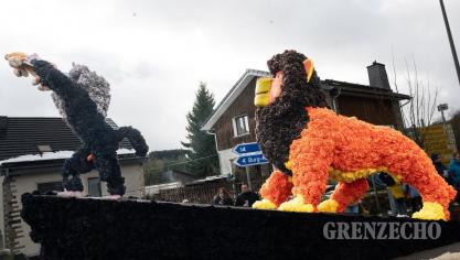 <p>Rosenmontagszug in Oudler [Teil 1]</p>
